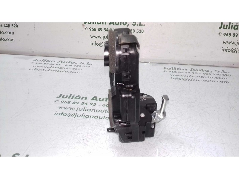 Recambio de cerradura puerta trasera izquierda para toyota auris active referencia OEM IAM  4 PINES 