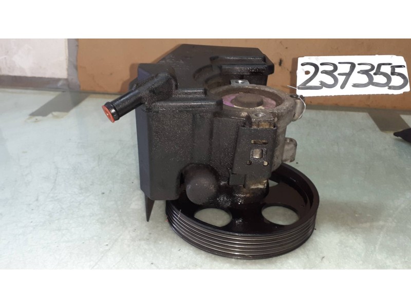 Recambio de bomba direccion para peugeot 206 berlina xr referencia OEM IAM 9631411580 26064217 