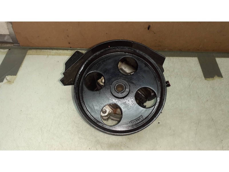 Recambio de bomba direccion para peugeot 206 berlina xr referencia OEM IAM 9631411580 26064217 