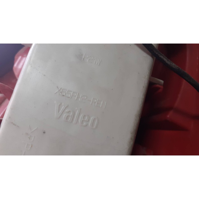 Recambio de piloto trasero izquierdo para renault clio ii fase ii (b/cb0) base authentique referencia OEM IAM 8200071413 X65PK2R