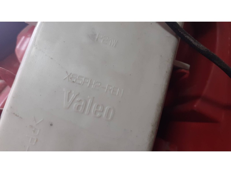 Recambio de piloto trasero izquierdo para renault clio ii fase ii (b/cb0) base authentique referencia OEM IAM 8200071413 X65PK2R