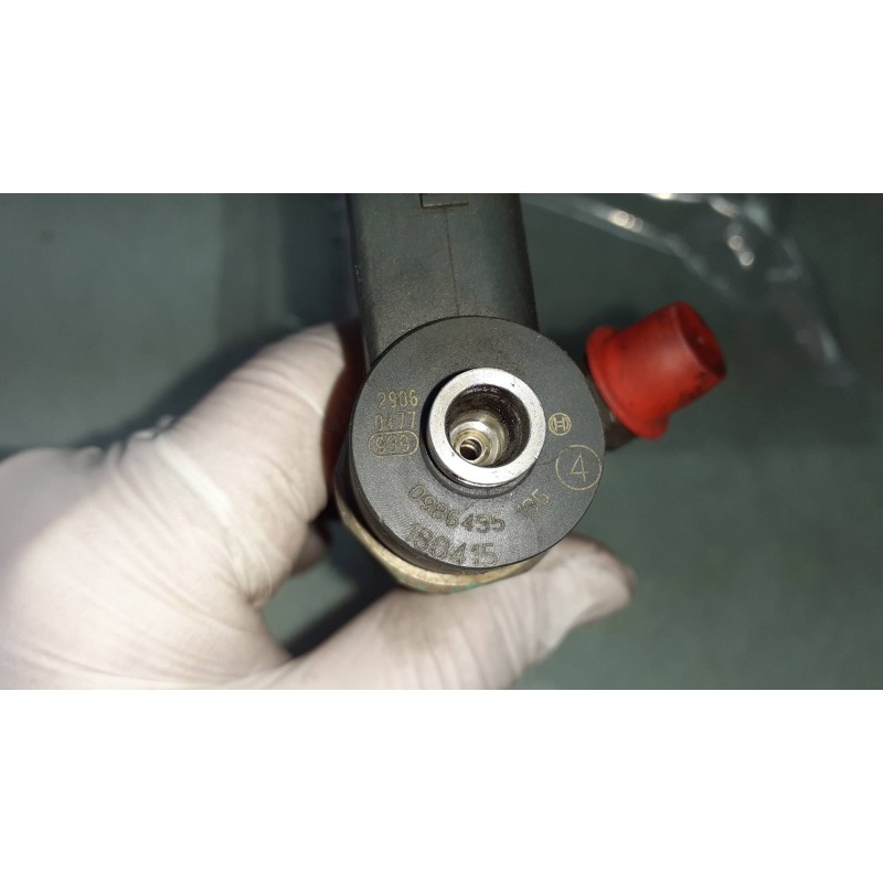 Recambio de inyector para mercedes-benz clase e (w211) berlina e 270 cdi (211.016) referencia OEM IAM 0986435135  BOSCH