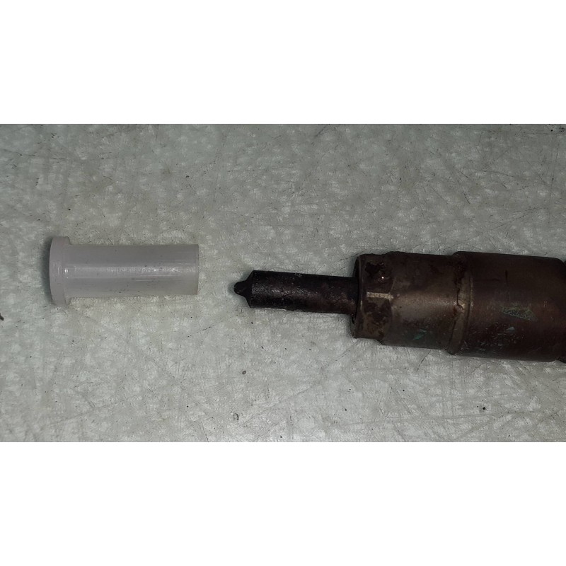 Recambio de inyector para mercedes-benz clase e (w211) berlina e 270 cdi (211.016) referencia OEM IAM 0986435135  BOSCH