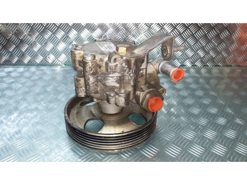 Recambio de bomba direccion para citroen c5 berlina 1.8 16v x referencia OEM IAM 9636086580 7617955501 9637000880