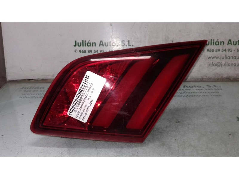 Recambio de piloto trasero derecho interior para peugeot 308 style referencia OEM IAM 9677818280 81260201 PORTON