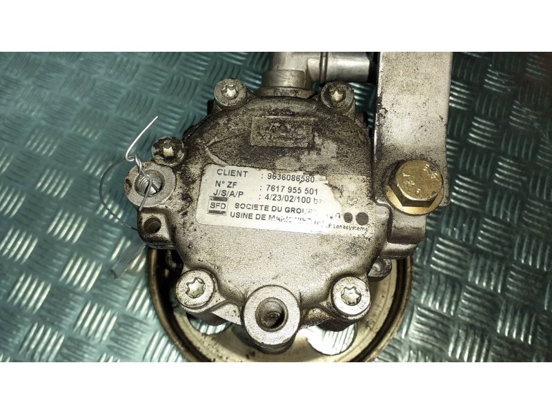 Recambio de bomba direccion para citroen c5 berlina 1.8 16v x referencia OEM IAM 9636086580 7617955501 9637000880