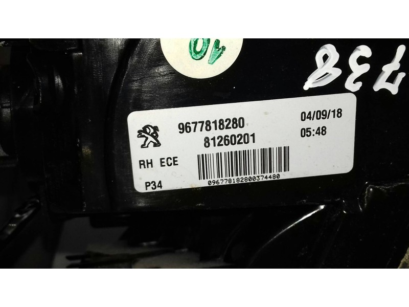Recambio de piloto trasero derecho interior para peugeot 308 style referencia OEM IAM 9677818280 81260201 PORTON