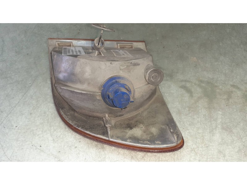 Recambio de piloto delantero derecho para mercedes-benz vito (w638) caja cerrada 110 cdi  (638.094) referencia OEM IAM 638820012