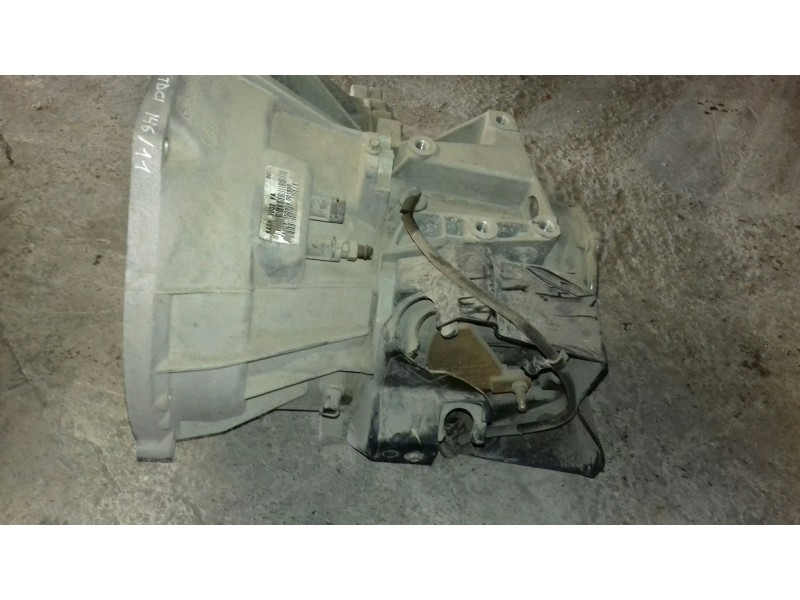 Recambio de caja cambios para ford fiesta (cb1) ghia referencia OEM IAM 8A6R7002FA  