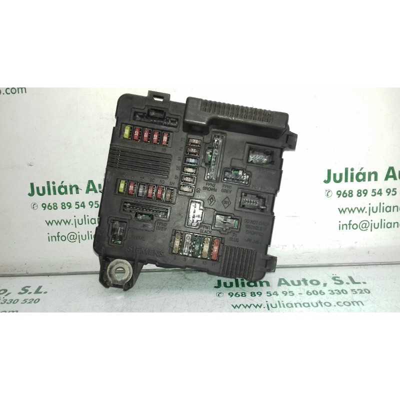 Recambio de caja reles / fusibles para renault scenic ii authentique referencia OEM IAM 8200306082C S118399200G SIEMENS