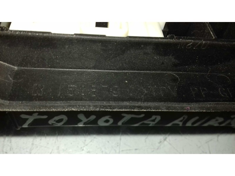 Recambio de maneta exterior porton para toyota auris active referencia OEM IAM 15C879  