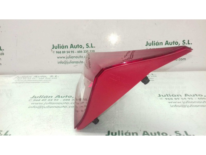 Recambio de piloto trasero derecho interior para toyota auris active referencia OEM IAM 05170237  INT - PORTON