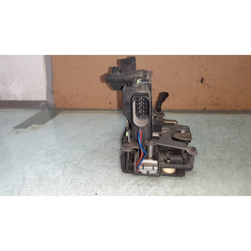 Recambio de cerradura puerta delantera izquierda para porsche 911 (typ 996) referencia OEM IAM 99653754500  ELECTRICA