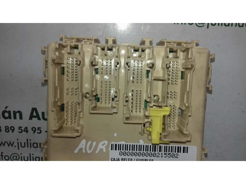 Recambio de caja reles / fusibles para toyota auris active referencia OEM IAM 63580950 82712X70A 8922102330