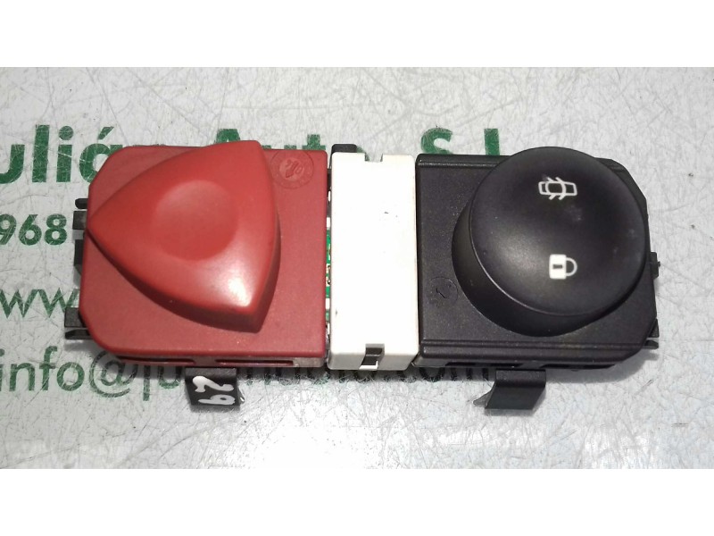 Recambio de warning para renault scenic ii authentique referencia OEM IAM 8200095493 88040001 CIERRE PUERTAS