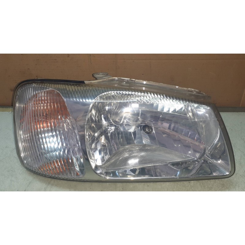 Recambio de faro derecho para hyundai accent (lc) gl 4p referencia OEM IAM 85029101  UPM60GF20