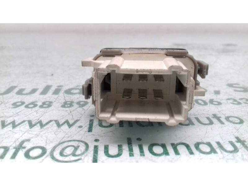 Recambio de interruptor para renault megane ii classic berlina dynamique referencia OEM IAM 424264 28082 CONTRL VELOCIDAD