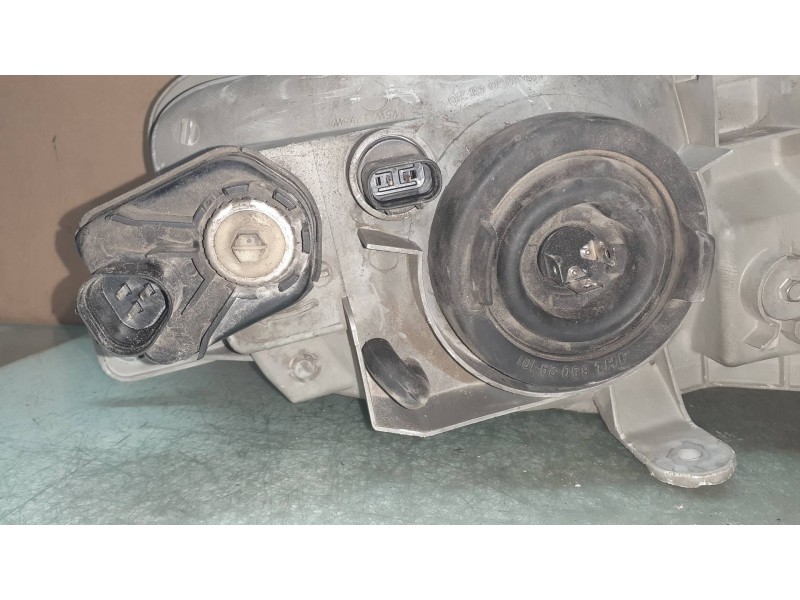 Recambio de faro izquierdo para hyundai accent (lc) gl 4p referencia OEM IAM 85029101  UPM60GF20