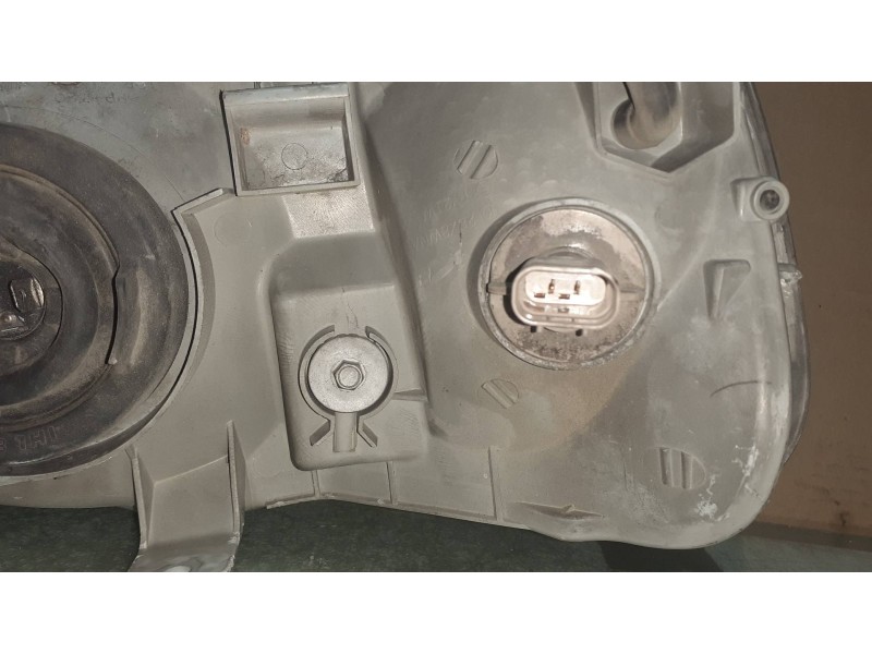 Recambio de faro izquierdo para hyundai accent (lc) gl 4p referencia OEM IAM 85029101  UPM60GF20