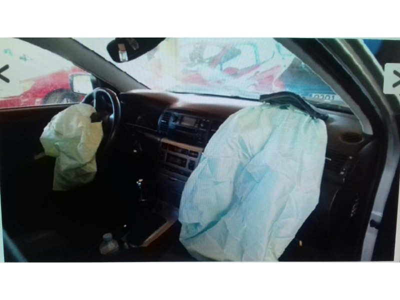 toyota corolla (e12) del año 2005