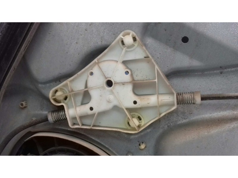 Recambio de elevalunas delantero izquierdo para seat ibiza (6l1) stella referencia OEM IAM 6L4837751CM  ELECTRICO