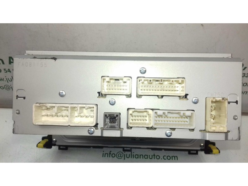 Recambio de sistema audio / radio cd para toyota auris active referencia OEM IAM 8614002010 10R030232 FA032211