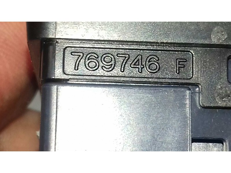 Recambio de mando retrovisor para toyota auris active referencia OEM IAM 183640 0260B23 769746F