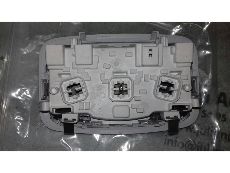 Recambio de luz interior para peugeot 308 style referencia OEM IAM 96781443  