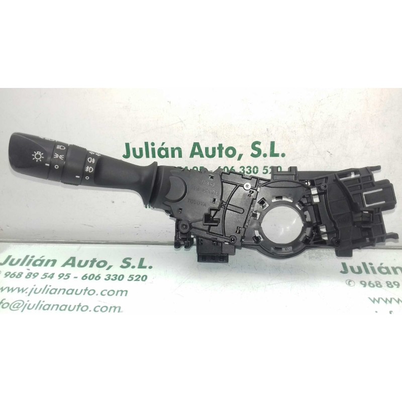 Recambio de mando luces para toyota auris active referencia OEM IAM 17F852 02730 