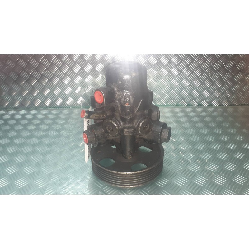 Recambio de bomba direccion para citroen xantia berlina 2.0 hdi 90/110 plaisir referencia OEM IAM 092735  