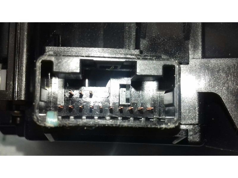 Recambio de mando luces para toyota auris active referencia OEM IAM 17F852 02730 