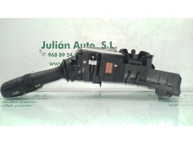 Recambio de mando luces para toyota auris active referencia OEM IAM 17F852 02730 