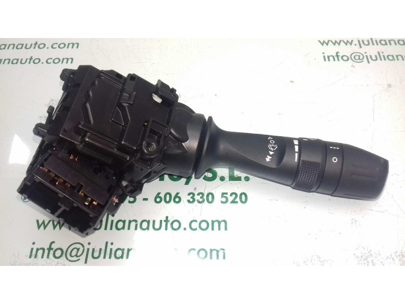 Recambio de mando limpia para toyota auris active referencia OEM IAM 17F857 02540 
