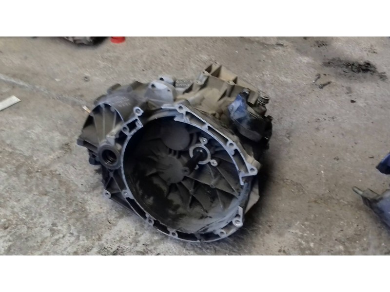 Recambio de caja cambios para ford mondeo berlina (ge) ambiente plus referencia OEM IAM 3S7R7002CD  6 VELOCIDADES