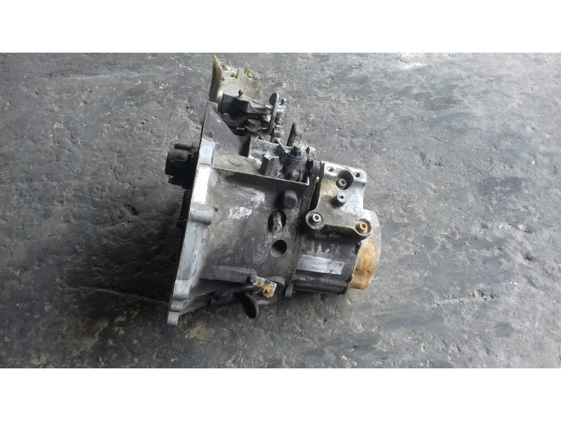 Recambio de caja cambios para citroen c-elysée exclusive referencia OEM IAM 20DP72  5 VELOCIDADES