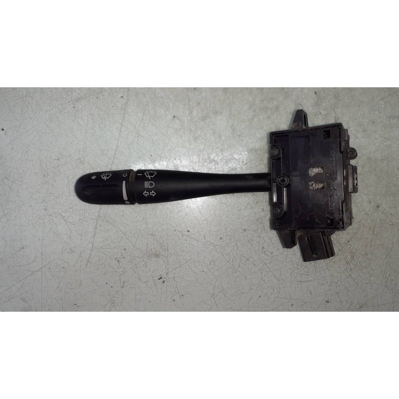 Recambio de mando limpia para chrysler voyager (rg) 2.8 crd lx grand voyager referencia OEM IAM 04685711A  CONECTOR 4 PINES