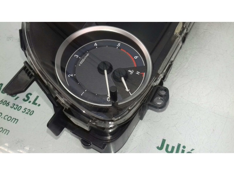 Recambio de cuadro instrumentos para toyota auris active referencia OEM IAM 838000ZV81 A2C90236600003141 A2C31789200