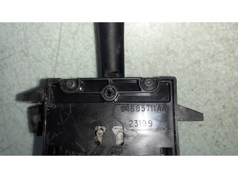Recambio de mando limpia para chrysler voyager (rg) 2.8 crd lx grand voyager referencia OEM IAM 04685711A  CONECTOR 4 PINES