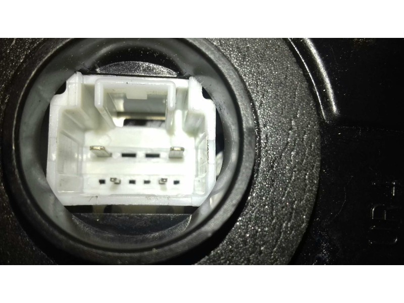 Recambio de cerradura puerta trasera derecha para toyota auris active referencia OEM IAM  4 PINES 