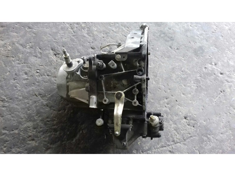 Recambio de caja cambios para peugeot 206 berlina xt referencia OEM IAM 20DL52  5 VELOCIDADES