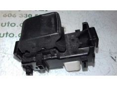 Recambio de mando elevalunas trasero derecho para toyota auris active referencia OEM IAM 8292D20  