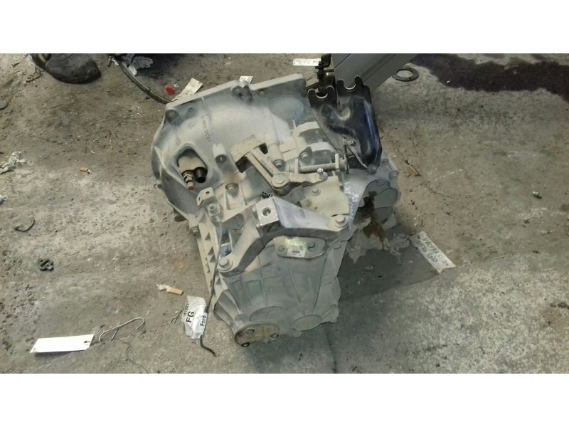 Recambio de caja cambios para ford focus berlina (cap) titanium referencia OEM IAM 6M5R7002YC  