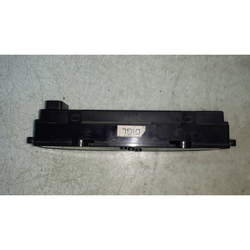 Recambio de pantalla multifuncion para kia rio 1.4 active referencia OEM IAM 945201G200 OT0001G200 PANTALLA RELOJ