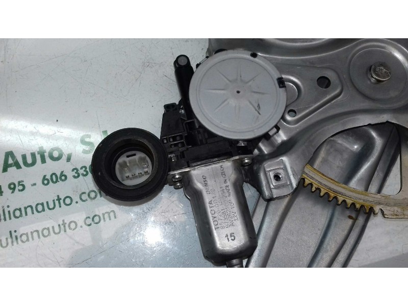 Recambio de elevalunas trasero derecho para toyota auris active referencia OEM IAM 857200D120 973581101 DENSO