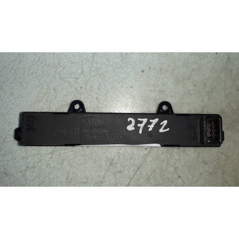 Recambio de pantalla multifuncion para kia rio 1.4 active referencia OEM IAM 945201G200 OT0001G200 PANTALLA RELOJ