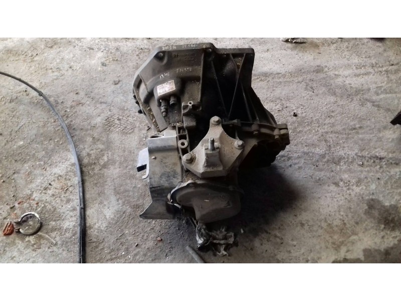 Recambio de caja cambios para ford fiesta (cbk) ambiente referencia OEM IAM 2N1R7002EB  