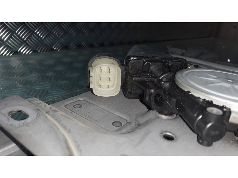 Recambio de elevalunas delantero derecho para mitsubishi grandis (na0w) 2.0 di-d inform referencia OEM IAM 062402210 MR989948 EL