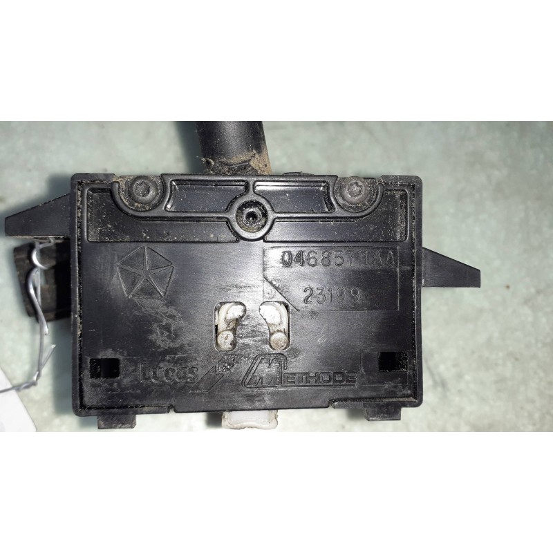 Recambio de mando limpia para chrysler voyager (rg) 2.5 crd cat referencia OEM IAM 04685711A  CONECTOR 4 PINES