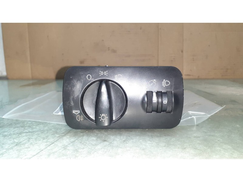 Recambio de mando luces para seat cordoba berlina (6k2) stella referencia OEM IAM 6K1941531AL 04052146 070102