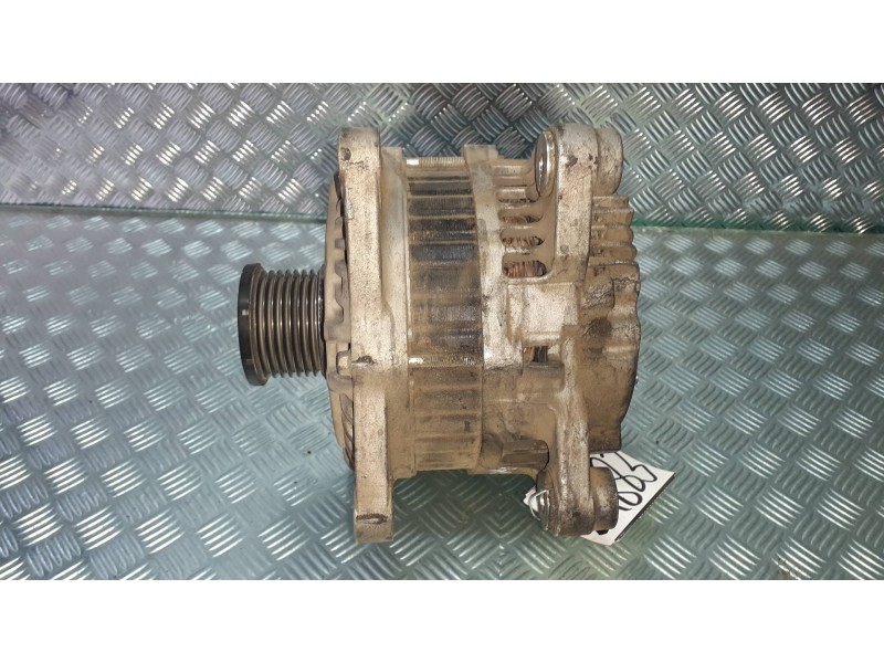 Recambio de alternador para nissan x-trail (t31) se referencia OEM IAM 9241  